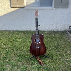 $450 OBO Martin DJr-10E StreetMaster Acoustic-Electric Guitar