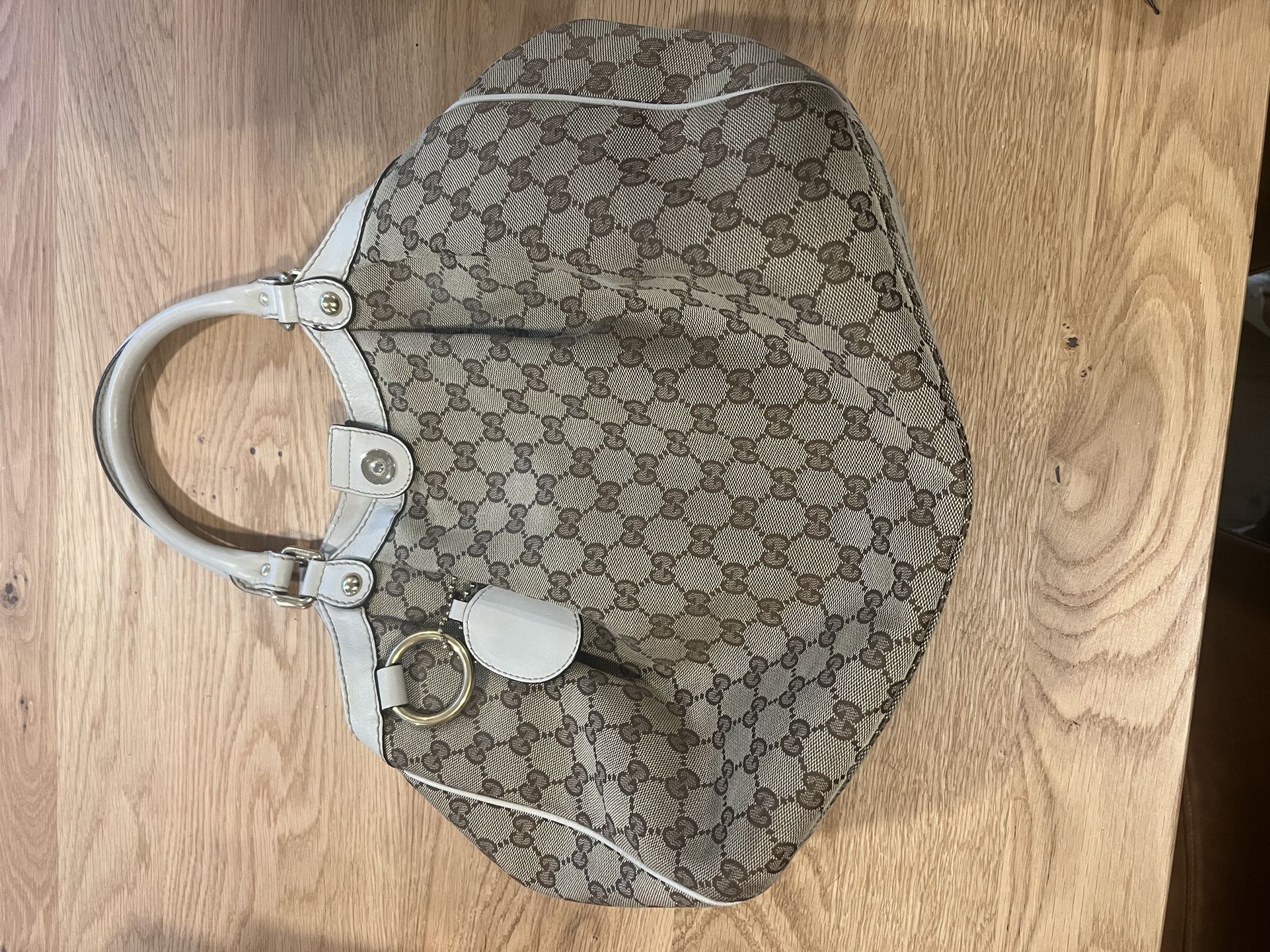 Gucci Sukey Medium GG Canvas Tote Bag
