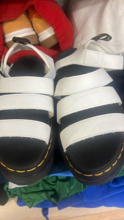 Dr martens size 8 women’s