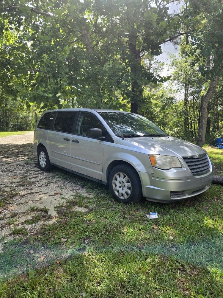 2008 Chrysler Town & Country