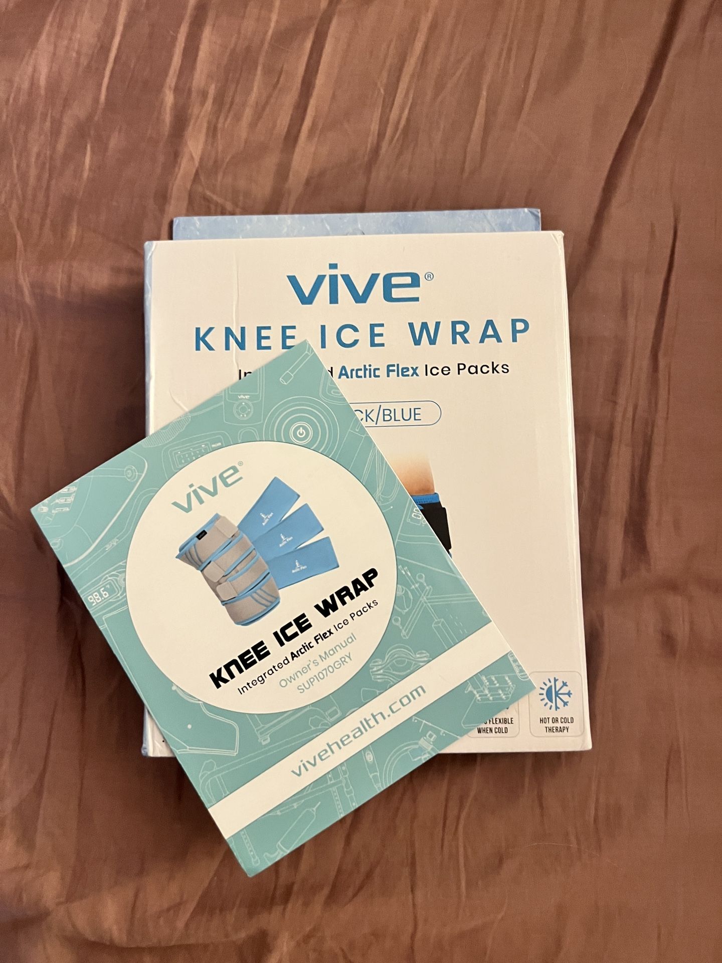 Knee Ice/Hot Wrap (Never Used)
