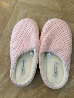 Women’s slipper