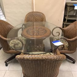 Dining Room Table With 4 Chairs 