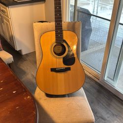 Yamaha Guitar 