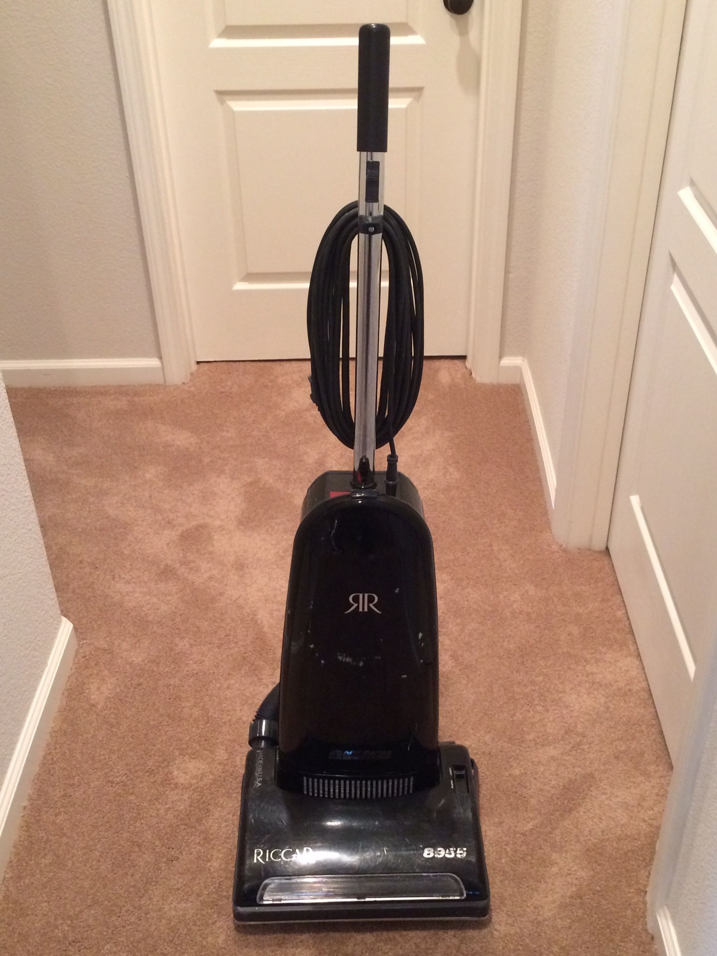 Riccar Upright 8955 Vacuum