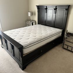 Queen Size Bed W/storage Drawers + Mattress 