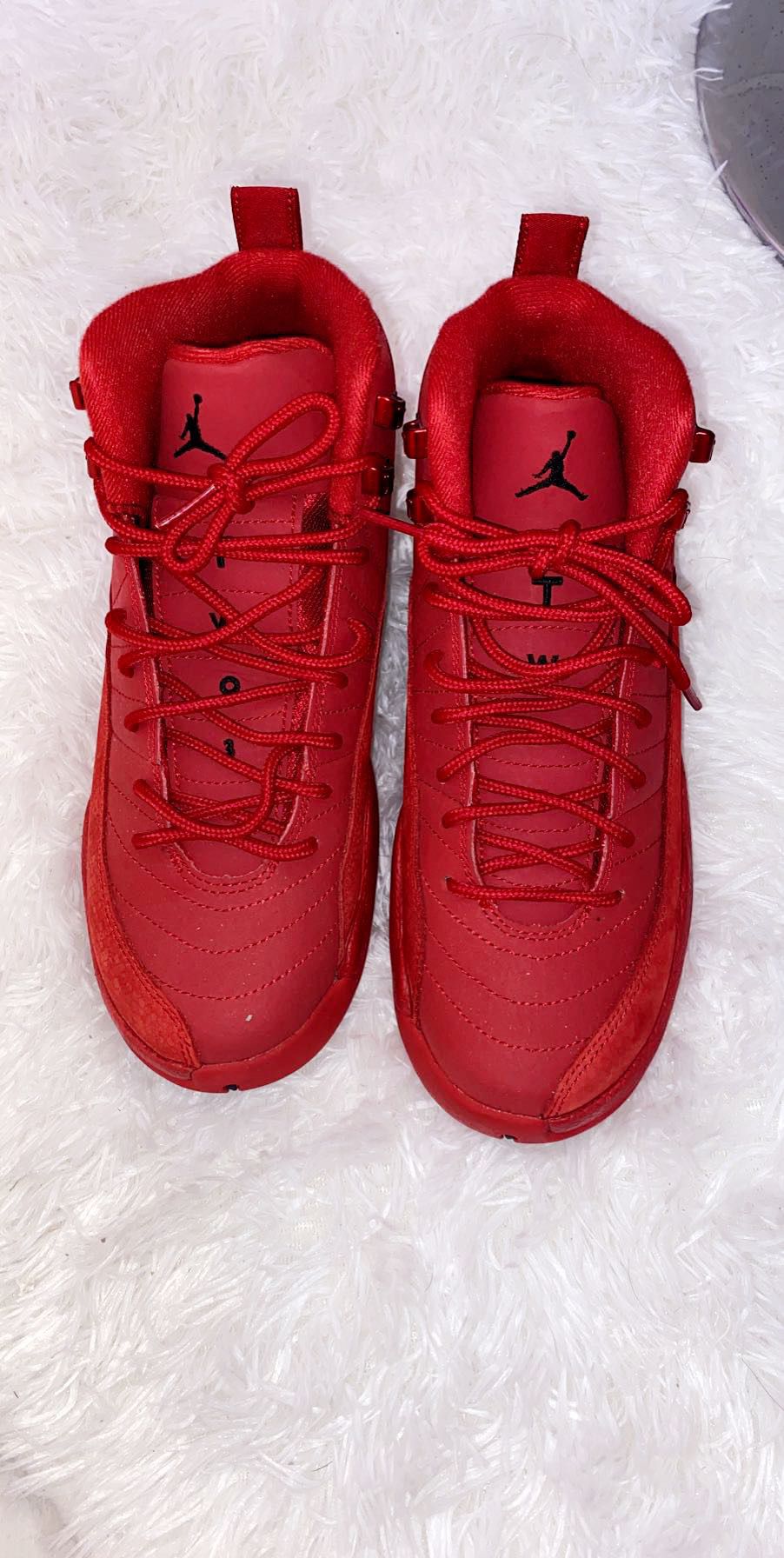 Micheal Jordan red shoes