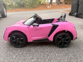 Ride On Car, 12V Battery Powered Electric Vehicle all works great