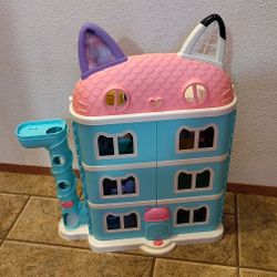 Gabby Doll House 