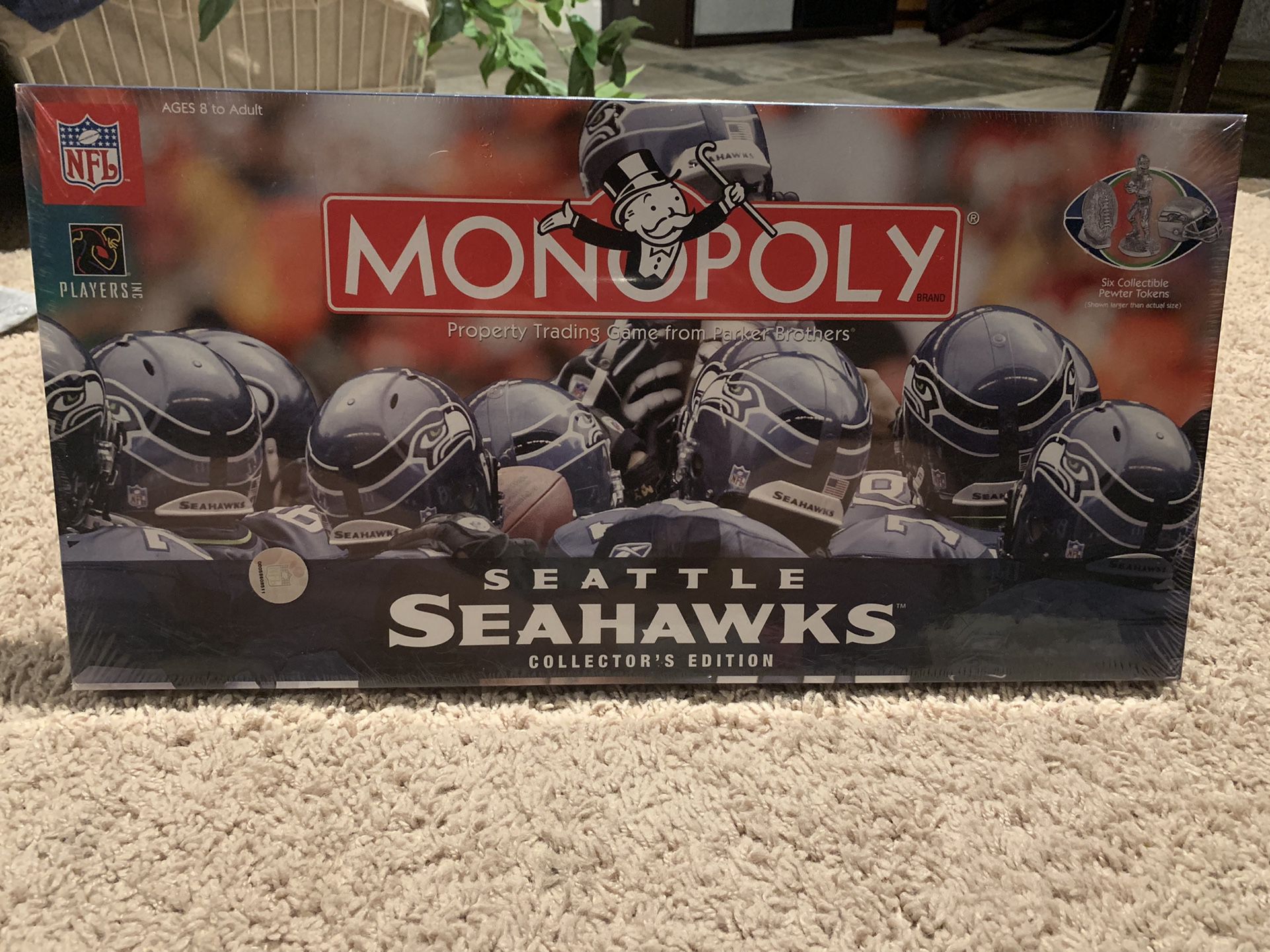Monopoly Seattle Seahawks Collectors Edition Property Trading Board Game NFL