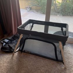 Guava Lotus Travel Crib