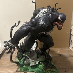 Venom Premium Format Sideshow