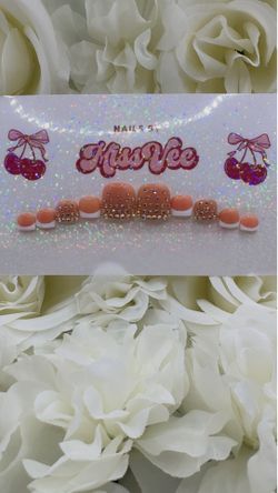 Custom press on toe nails