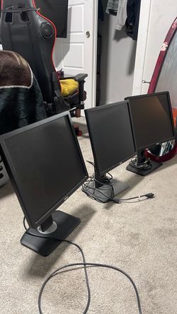 Dell Computer Monitors – Set of 3