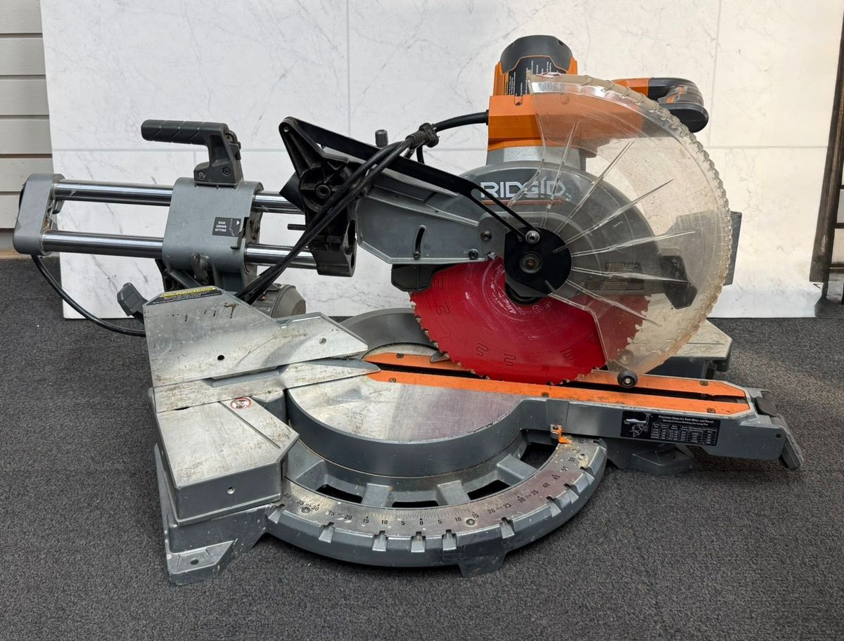 RIDGID TOOLS MITER SAW R4221 (A1D09544)