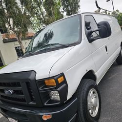 2011 Ford E-250