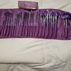 Beauty Creation "Brushes"