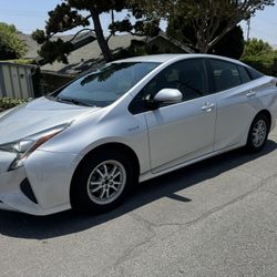 Toyota Prius 2017