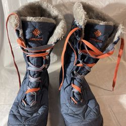 Columbia Minx Mid II Boots Youth Sz 4
