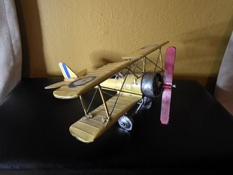 Vintage Bi-Plane 