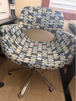 Retro Modern Desk Chair – Unique Cutout Back Swivel Chair with Wheels
