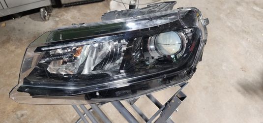 16-18 Left Camaro Headlight