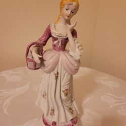 Large  Vintage Porcelain Renaissance Lady Figureen  