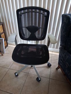 Office Chair$45 Dlls.