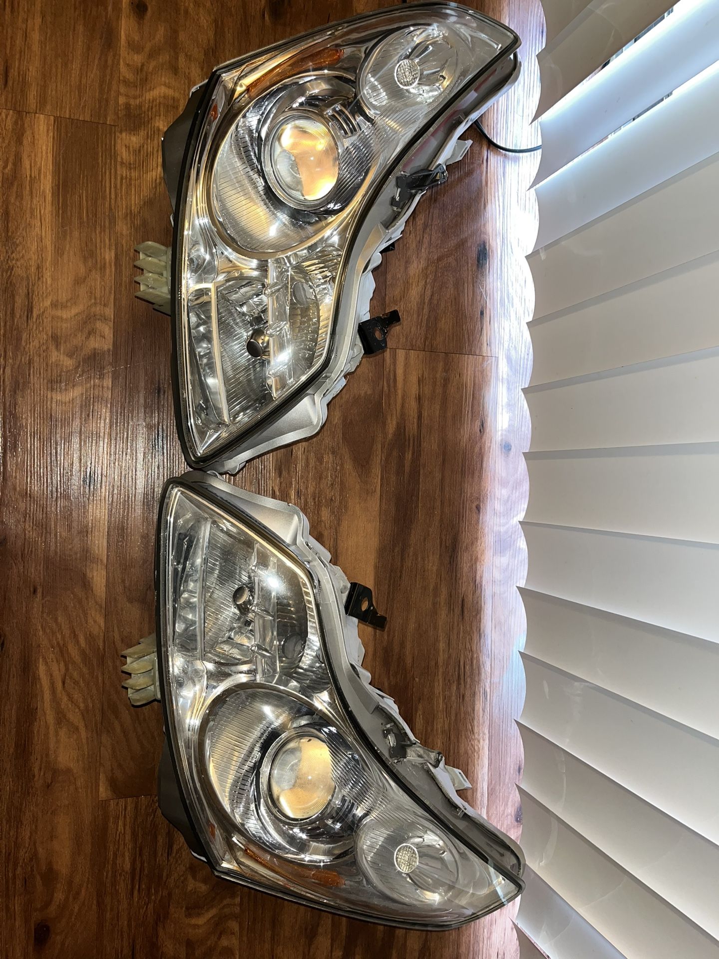 G35 Sedan Headlights