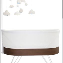 Happiest Baby Sky Mobile / Sky mobile’s playful clouds