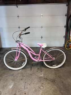 Schwinn Roxie 7 Speed Cruiser Bike