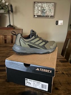 Brand New Adidas Men's Terrex Tracefinder Trail Running Shoes