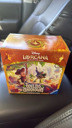 Lorcana Wilds Unknown Illumineer’s Trove - Disney TCG - 8 packs for Retail *SEALED*