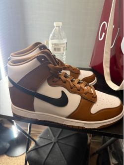 Women’s dunks size 9.5