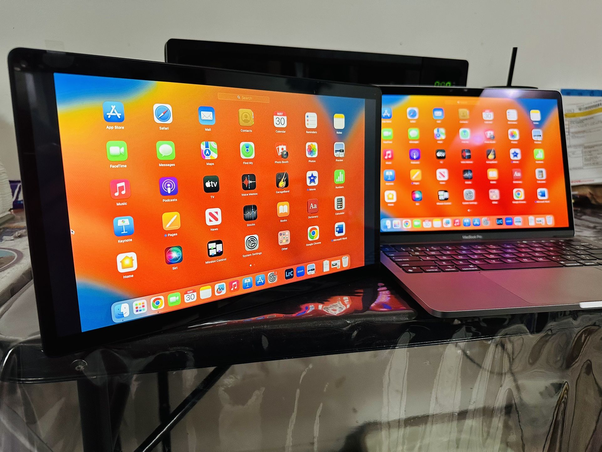 Elo Touch Screen Monitor 