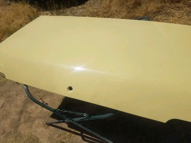 71 72 Cutlass Trunk Lid With Struts