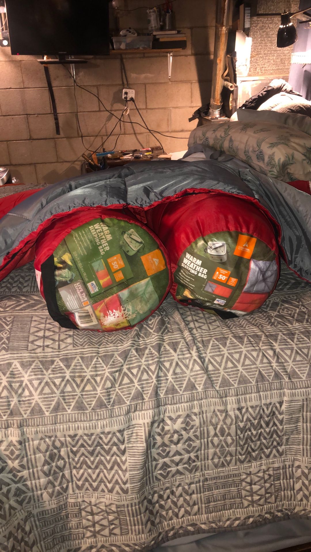 3 Scarlet And Gray Sleeping Bags