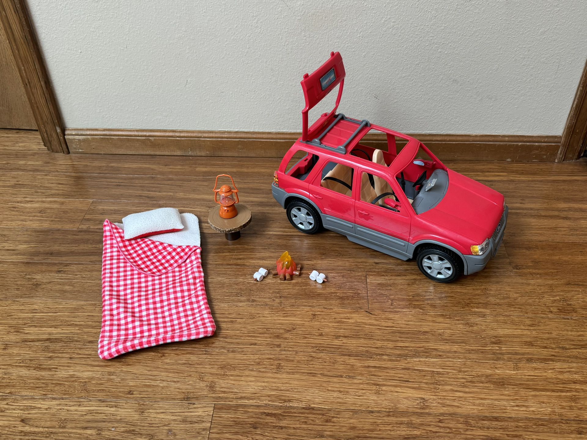 Barbie Vehicle with Sleeping Bag, Pillow, Lantern,  Tree Stump Table, Camp Fire  & Marshmallow Sticks 