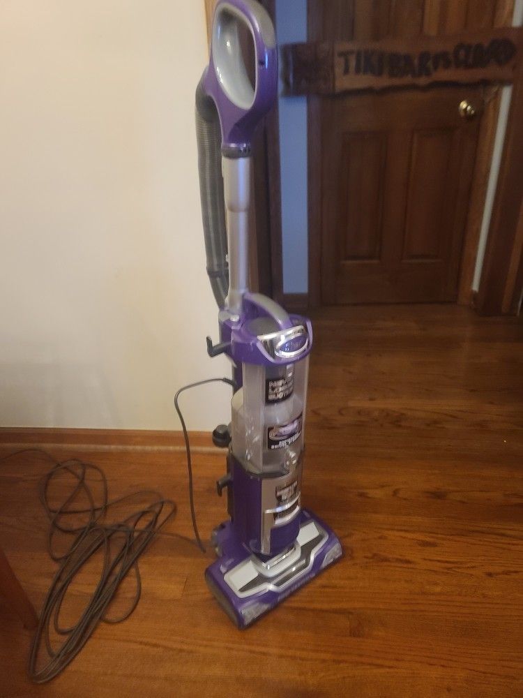 Vacuum Cleaner Shark Rocket