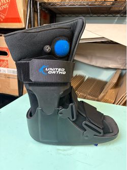 United Ortho Short Air Cam Walker Walking Fracture Boot Black Small