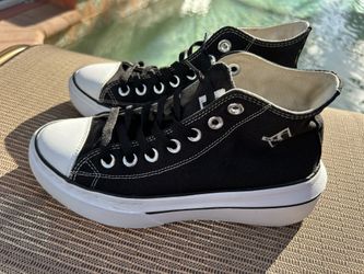 Skechers Court Classic High Top Sneakers - Women's Size 6