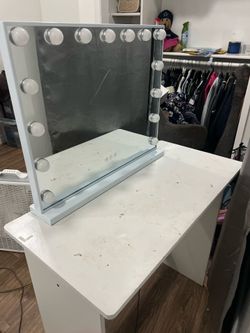 Makeup mirror and desk