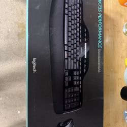 MK735 Logitech Wireless Keyboard And Mouse Combo 