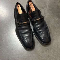 Authentic Late 80s Era Black Leather Gucci Loafers