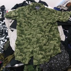Camo Half Sleeve Button Down (M)