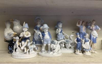 Set of Vintage Blue & White Porcelain Figurines