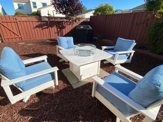 Vineyard Polywood 5-piece deep seating swivel chairs w/fire pit table.