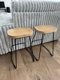 Brand new Stool Ordered Extra Ones $200 Both That $125 Each Retail: $439 