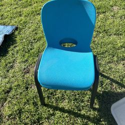 Kids Folding Table and  (2) Chairs 