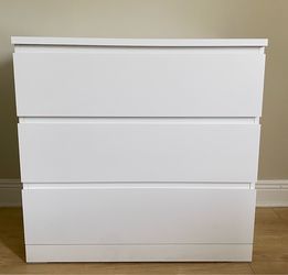 White Drawer Dresser